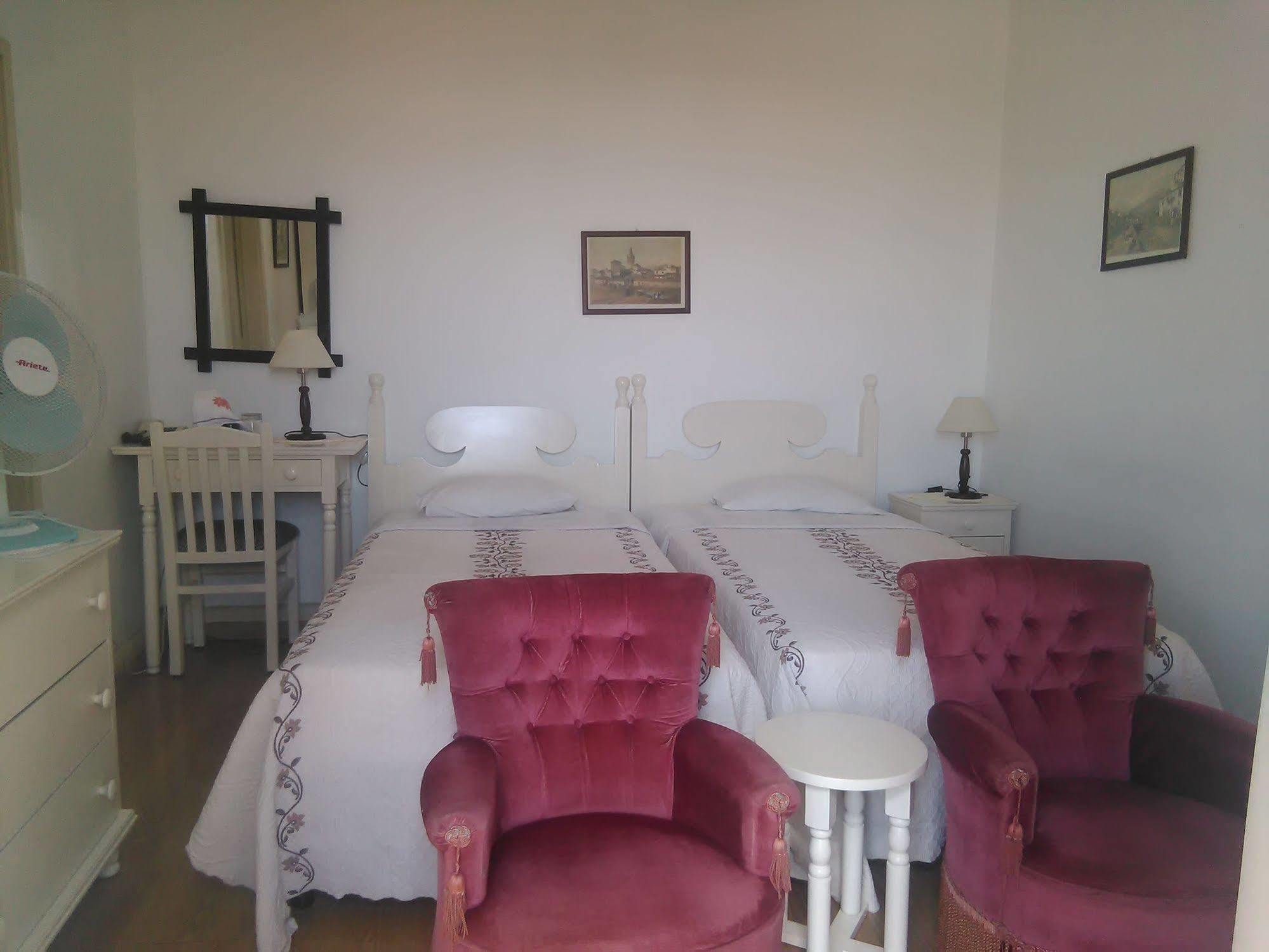 Pensao Residencial Vila Teresinha Funchal  Eksteriør billede