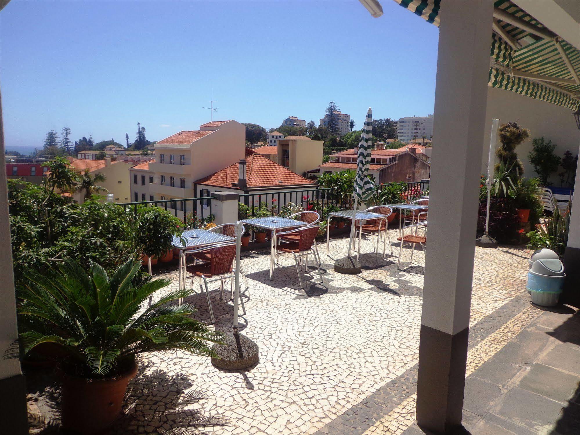 Pensao Residencial Vila Teresinha Funchal  Eksteriør billede